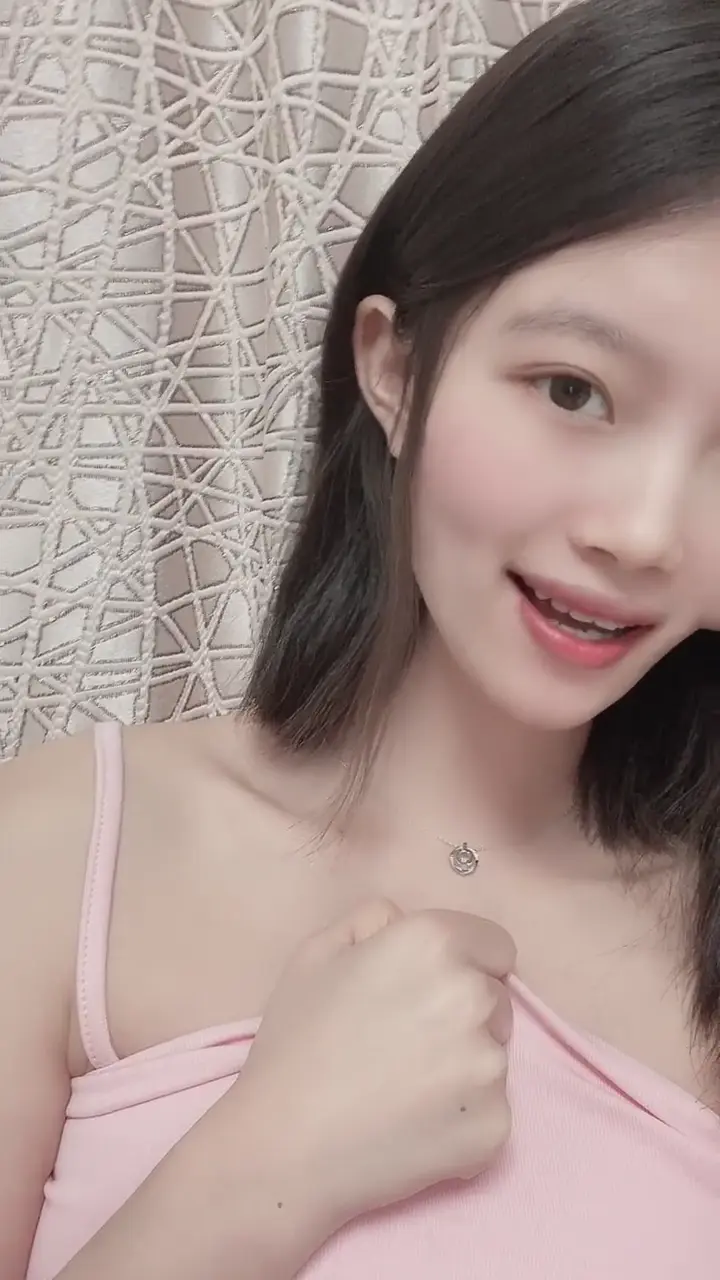 #前女友系列 #清纯少女 #泄密 清纯舞蹈生泄密