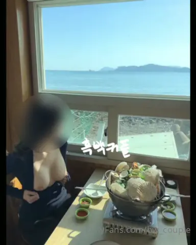 #Onlyfans 優雅反差婊 日常生活自拍 各種粗魯爆肏