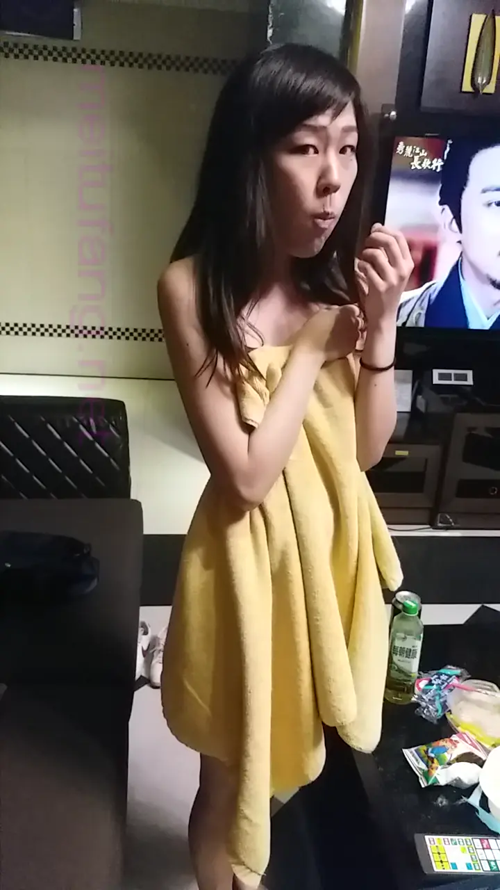 贵在真实！大神拿捏征服运输业老板千金美腿身材苗条车震酒店各种调教啪啪内射露脸国语对白