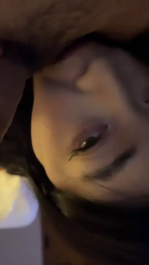 顺德cd海燕：吃鸡小妖精，撕烂丝袜更性感，像只淫荡的母狗