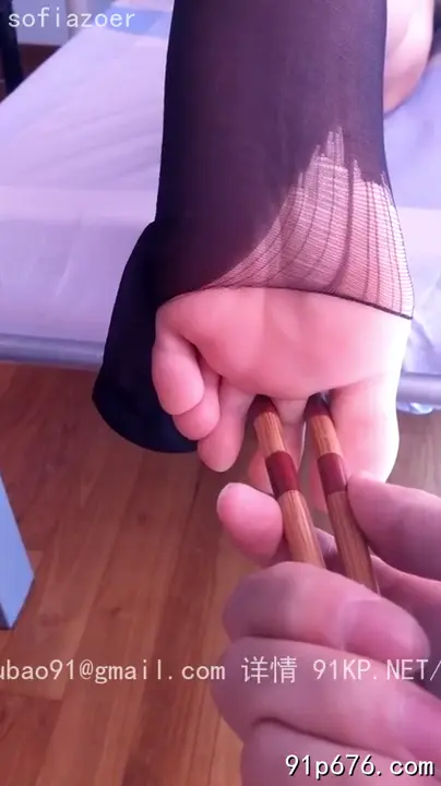 懵懂无知 情窦初开的少女 碰一下都要破了 像一朵花一样  #91porn-今日排行