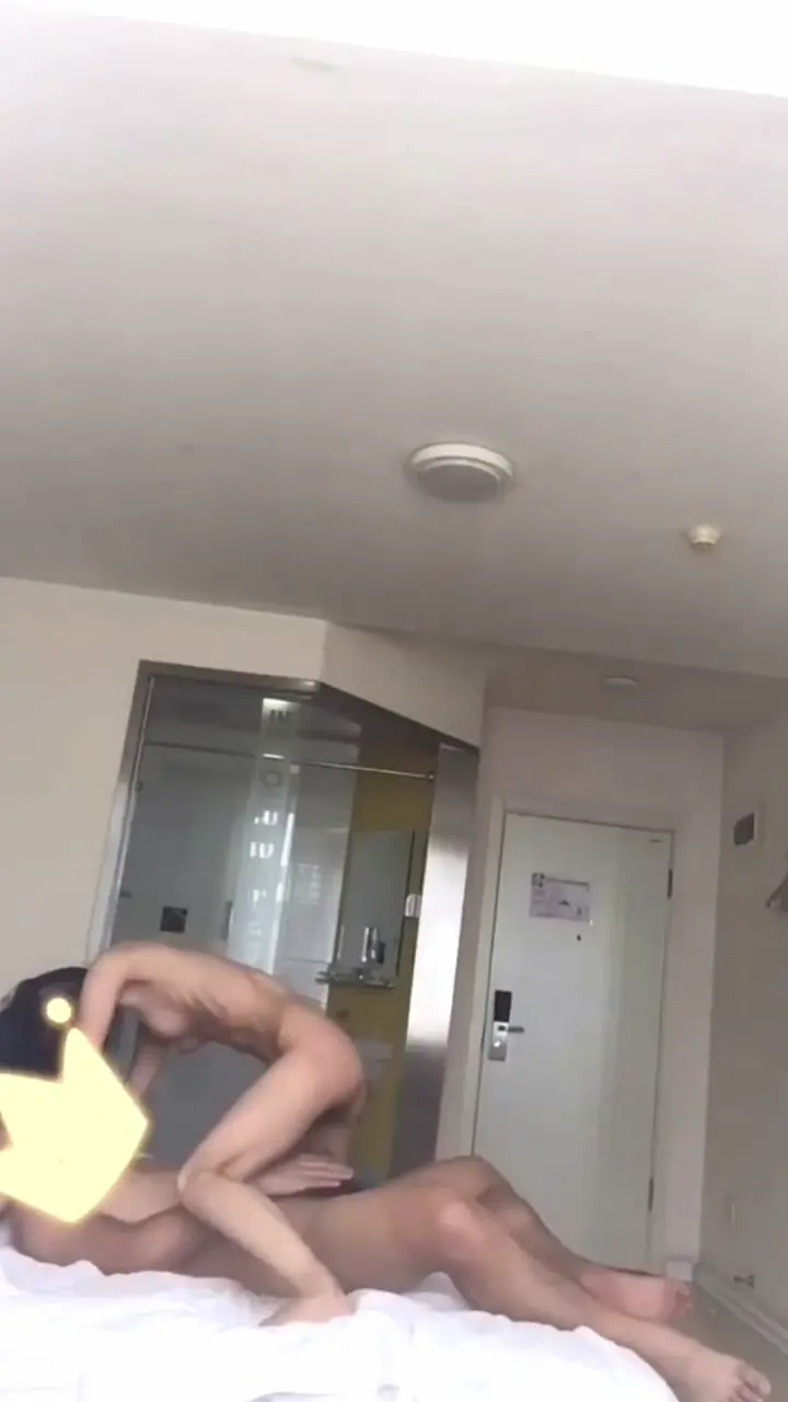 #泄密 校花级美女大长腿轩轩恋上渣男分手后被曝光热恋时啪啪视频