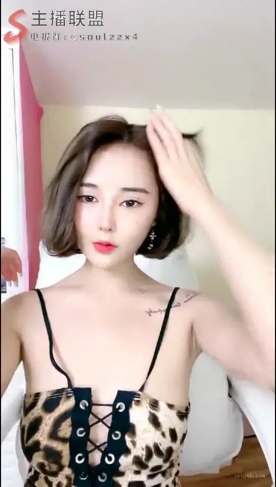 #小妲己 #短发屁  小妲己 诱惑值拉满 虎皮青椒/短发屁/人间妲己  合集