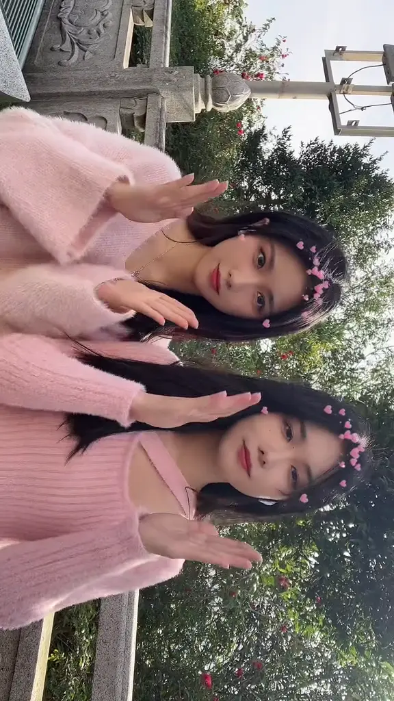 抖音20万粉美女主播【小刘同学zzz】 疑似被探花李神约战过甜甜似初恋+抖音视频