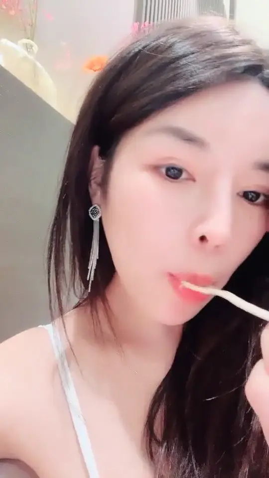 #半糖 #艺术小雅 #巨乳 #推荐 #极品