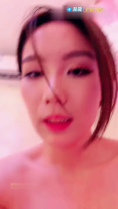 #母狗 #福利姬 #绿帽 #御姐 骚婊子小嫂子,老婆就是滋水枪,被兄弟玩喷了各种爽浪高潮!完整1小时01分钟已更新SVIP 解锁看巨多精选 ⚡
