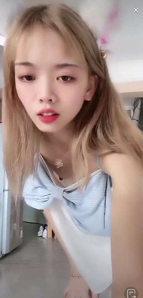 #抖音骚牌 #直播闪现 #走光露点
