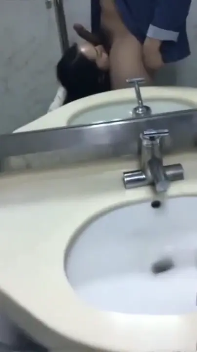 非常有女人味的少妇,非常喜欢吃鸡巴很会舔