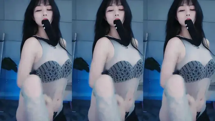 #福利 超美女神 落轩 私拍定制 丁字裤抖臀超翘小PP