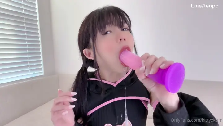 #Kittyxkum
