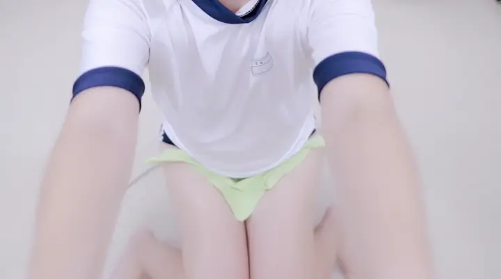 #强烈推荐 #耳萌 戴上耳机听