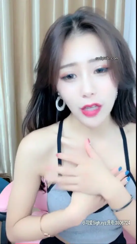 #小可爱 #雪妮维维娅 雪妮维维娅