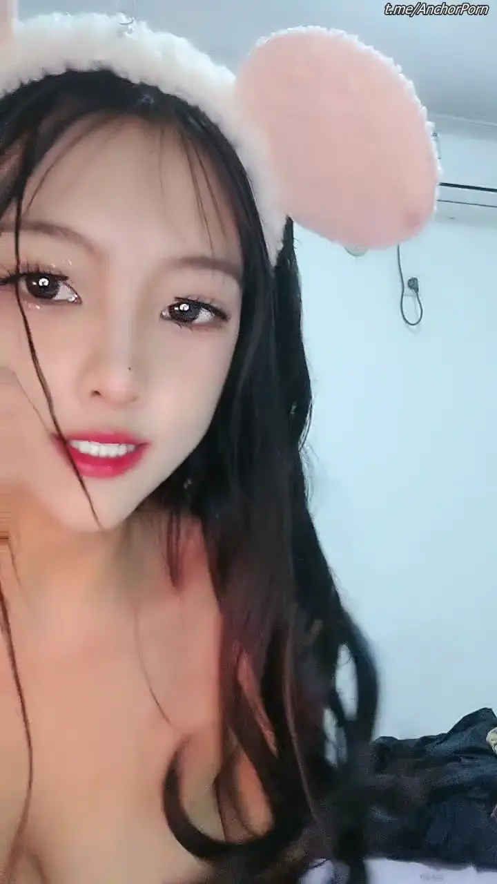 #大胸妹