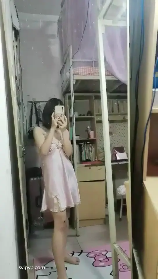 小奶猫:大学宿舍暴走芭比 32部合集