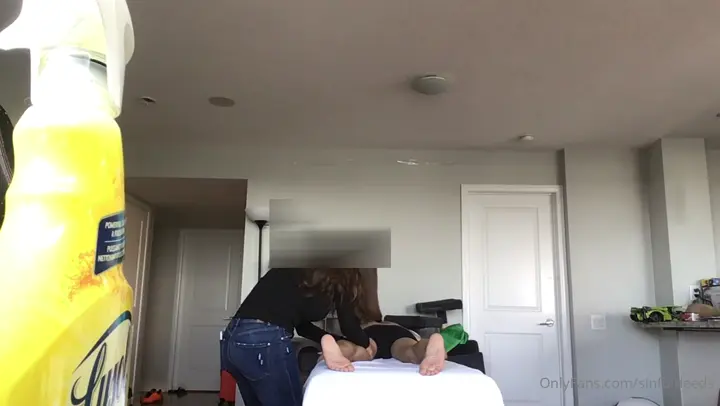 預約上門女按摩師自願獻身韓國大屌痞子「sinfuldeeds」OF私拍 驚喜！玻利維亞女老司機擼管呻吟