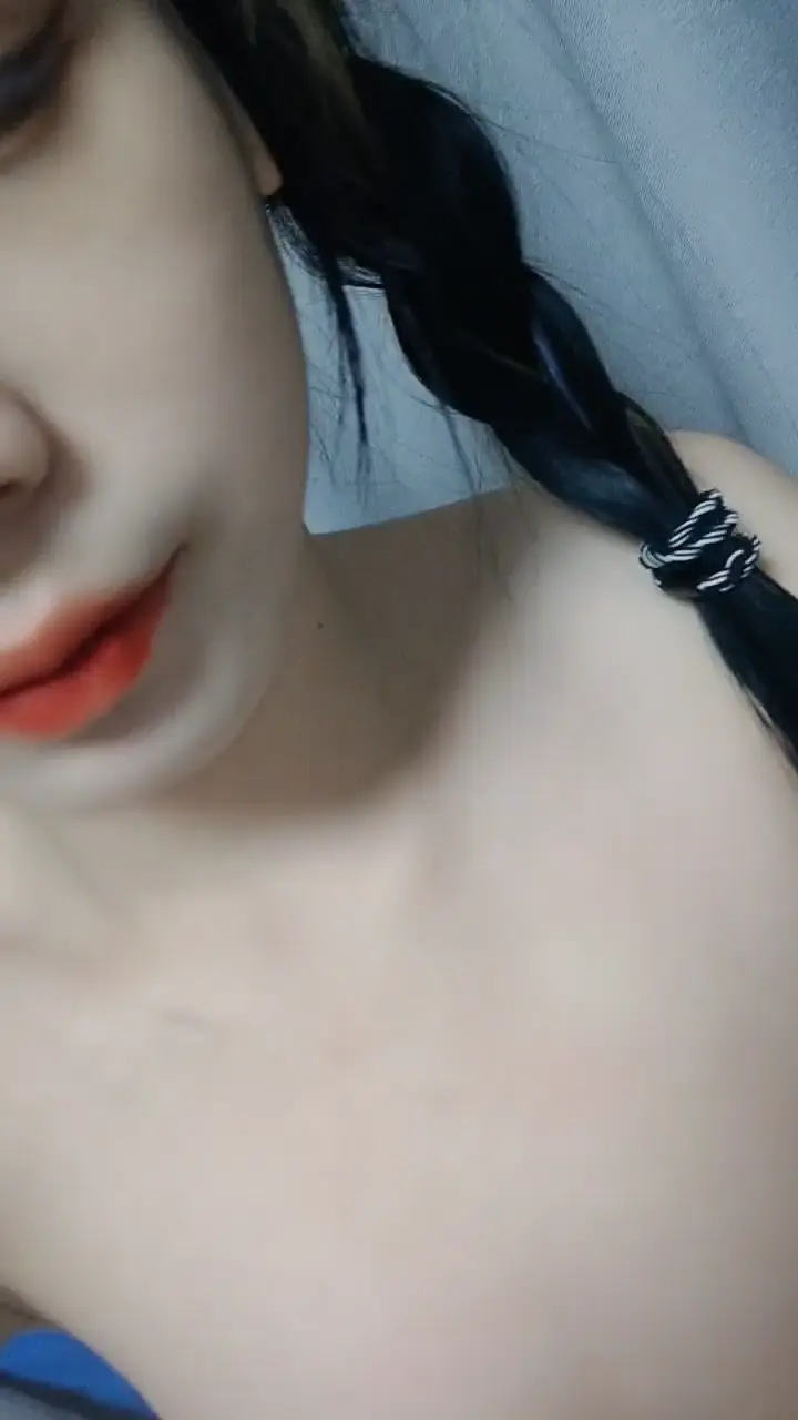 18歲夢涵 一群00後小年輕的性愛狂歡2