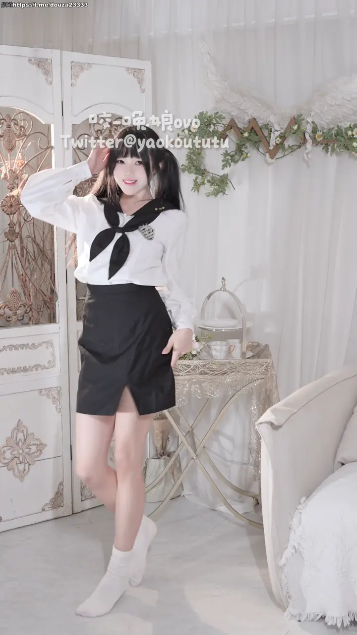 #咬一口兔娘ovo #咬一口兔娘 #黏黏团子兔 八月T3专属特典『爱宕』（8月31打赏群资源）