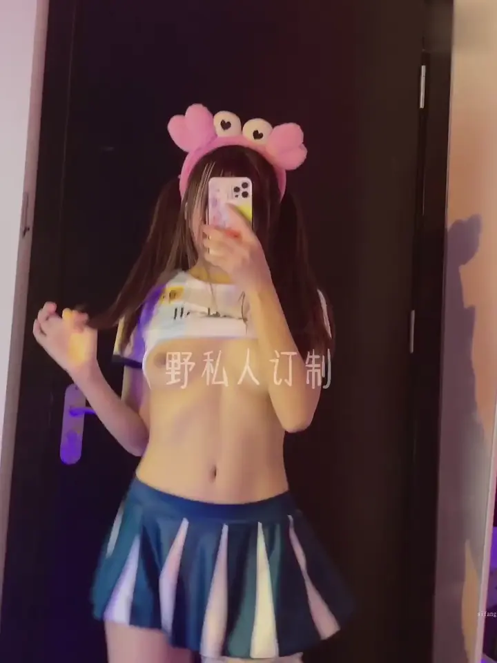 推特    小仙云儿    新裸舞