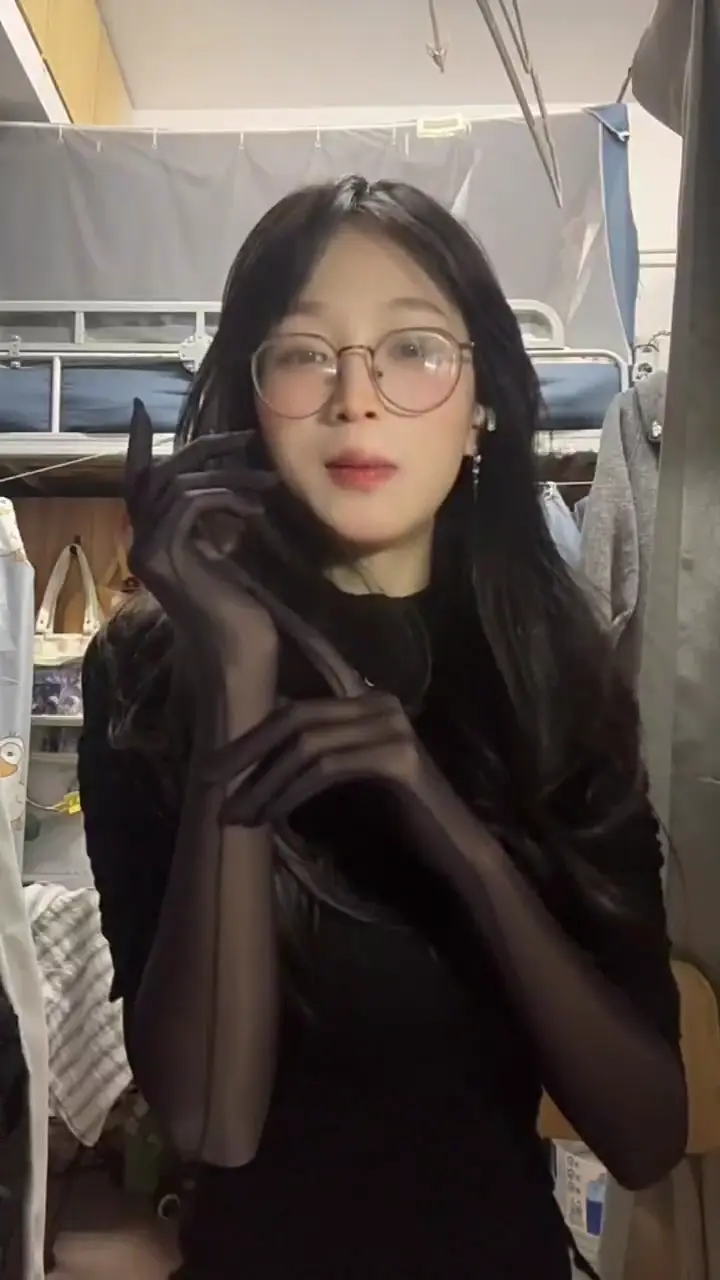 喂~看着我😈早泄公猪🖤(噗呲噗呲💗)怎么样啊死猪,边盯着妈咪的眼睛边被玩弄唧唧🖤看啊~都流水了呢💗(噗呲噗呲💗)准备~倒计时🖤3🖕🏼2🖕🏼1🖕🏼……0!早泄阳痿傻哔看着你妈的油脸给我喷!没用的精猪🖕🏼