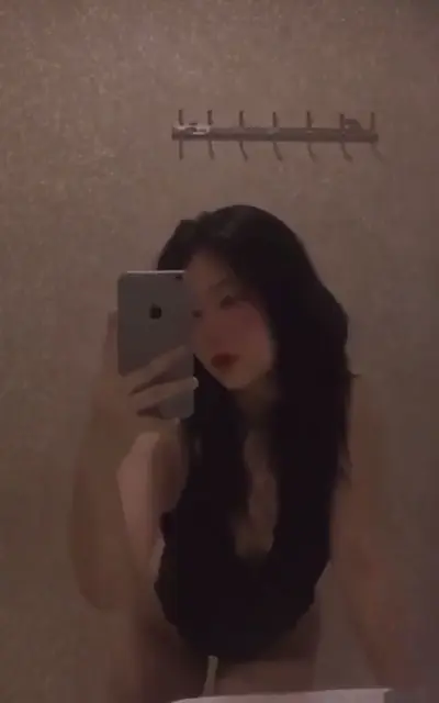 #前女友系列 #清纯少女 #泄密 清纯舞蹈生泄密
