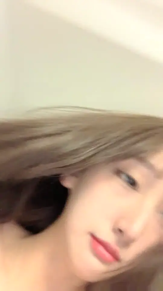 现在学会用道具了,【泡泡咕】,这么美的逼,脸蛋,身材,淫液流出的刹那粉丝集体高潮刷礼物