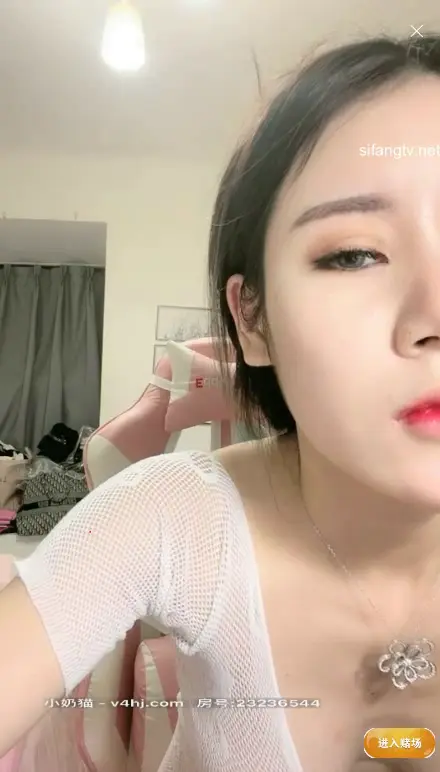 #恩允儿 一字马小仙女