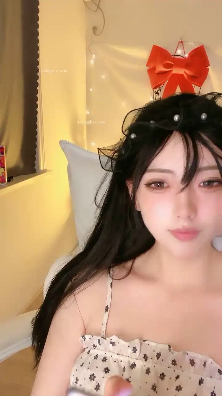 [资源详情] 女神回来了！美到炸裂~【Alice】天然白虎~看的鸡儿直喷火