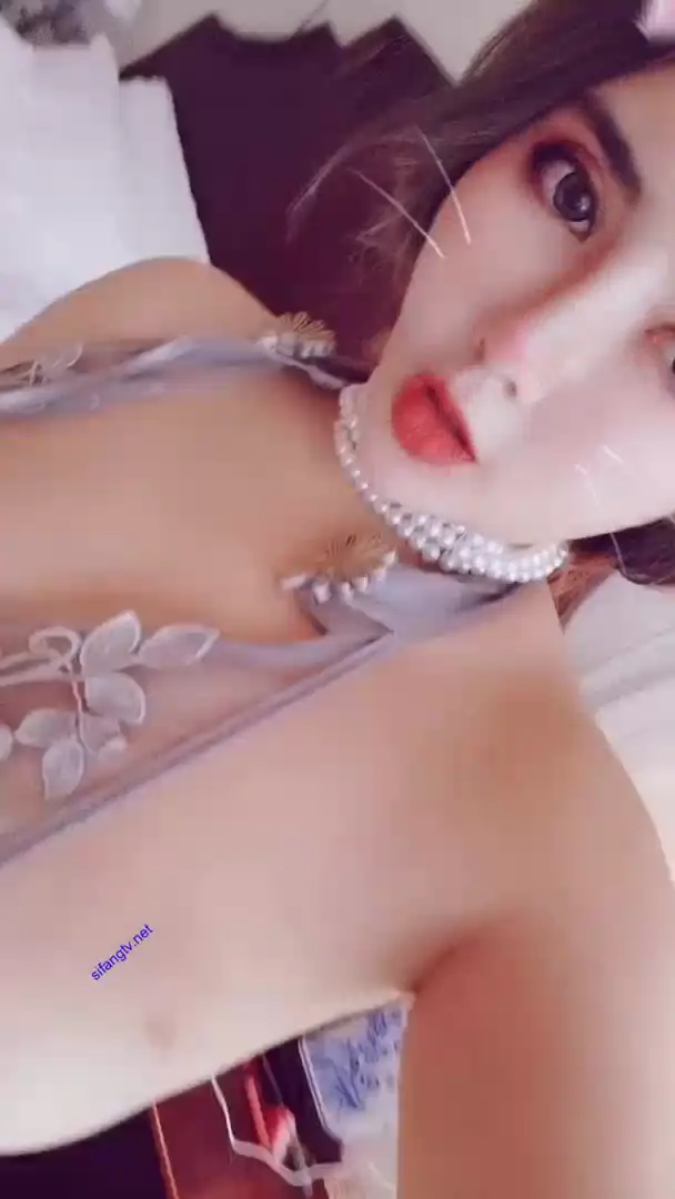 巨乳模特@温心怡 尺度私拍合集 第二弹[41V1.03G]