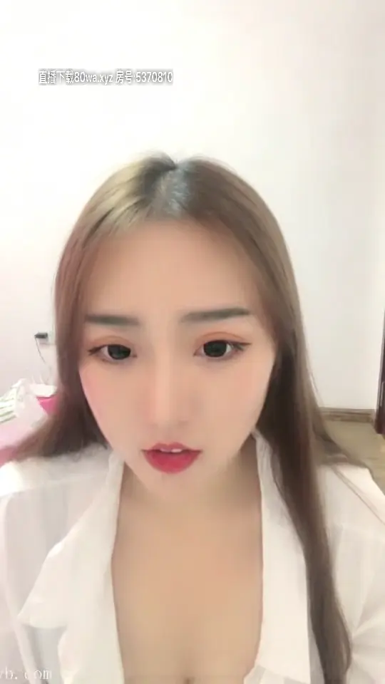 小奶貓 李美兒