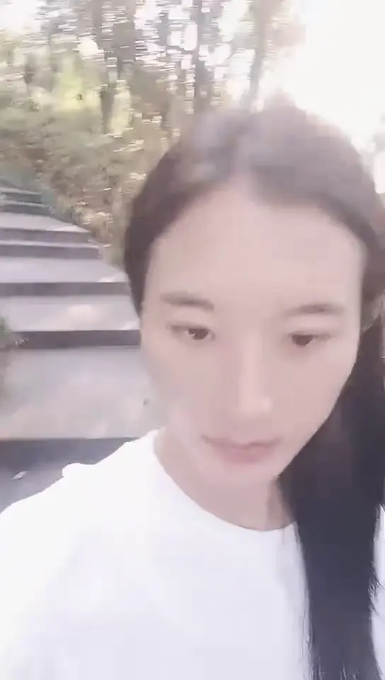 #段媚顏