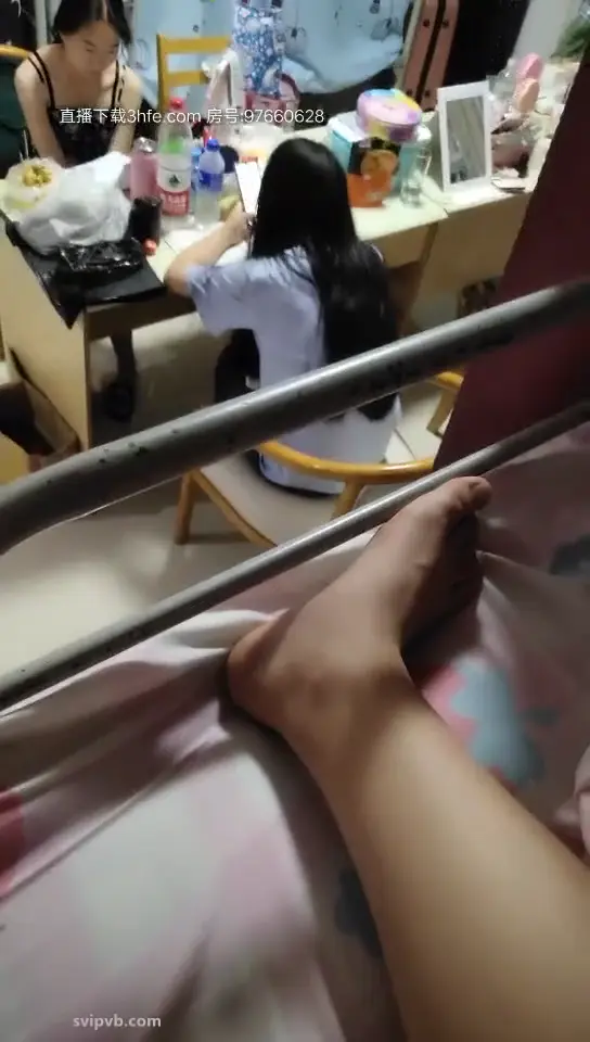 小奶猫:大学宿舍暴走芭比 32部合集