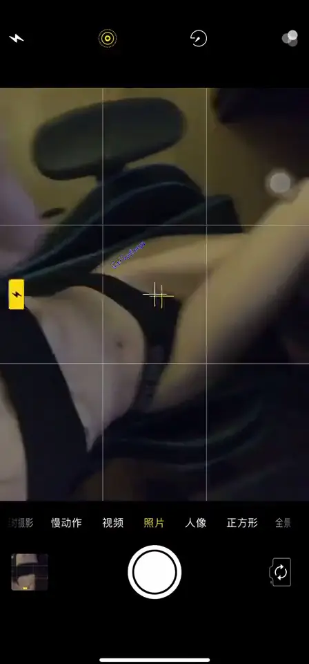 高人氣~車女郎♥️仔仔沒電了♥️,‘我喜歡吃硬的雞巴’,騷貨,性慾強,需要很多屌操才能滿足,木耳都被操黑化了! #精品自拍