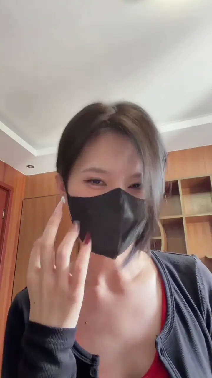 看什么看👀傻哔公猪🖕🏼