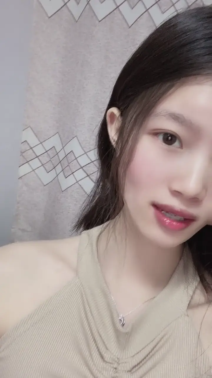 #前女友系列 #清纯少女 #泄密 清纯舞蹈生泄密