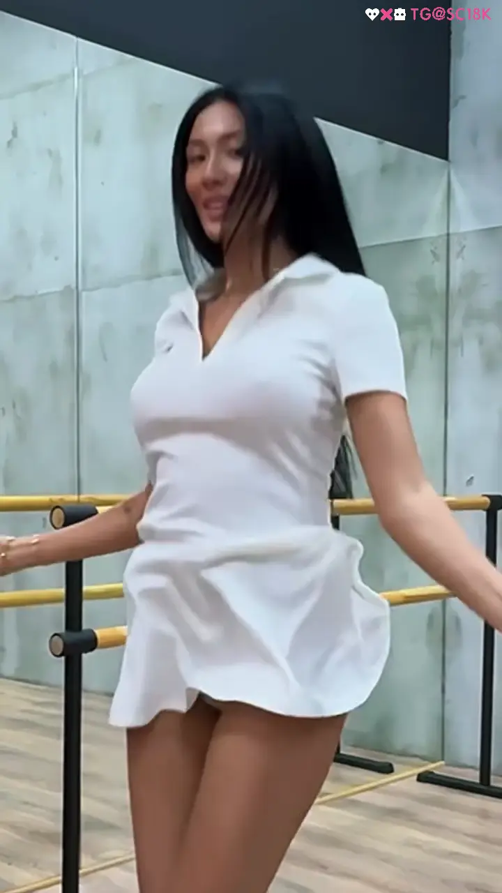 #MEILEE #反差 #人妻 #onlyfans 御姐妻子都顶不住了，老公每次都在外头随意拉开拉链 点姬查看更多 ✅