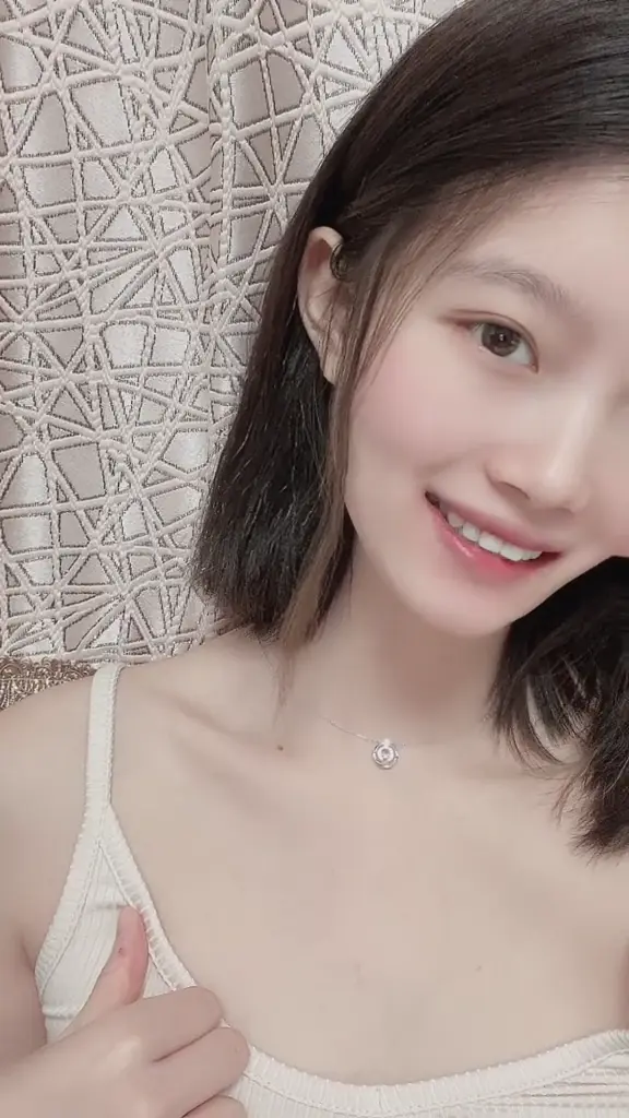 #前女友系列 #清纯少女 #泄密 清纯舞蹈生泄密
