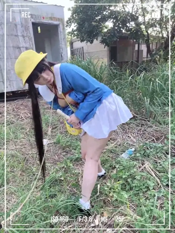 #落落Raku #cosplay #露出 #拍攝