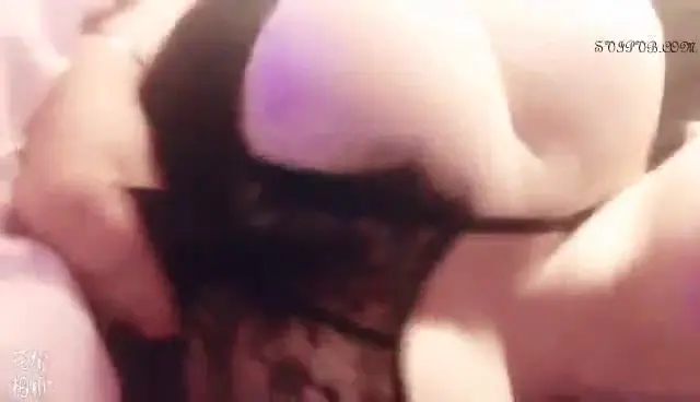 微博：巨乳（Z杯悠悠）