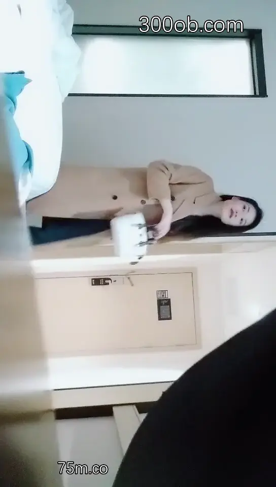 【  #丧志母狗无脑调教  】，调教界大神，浸淫少妇圈十几年，蒙上双眼就忘了老公孩子，专属主人的小贱货任意干