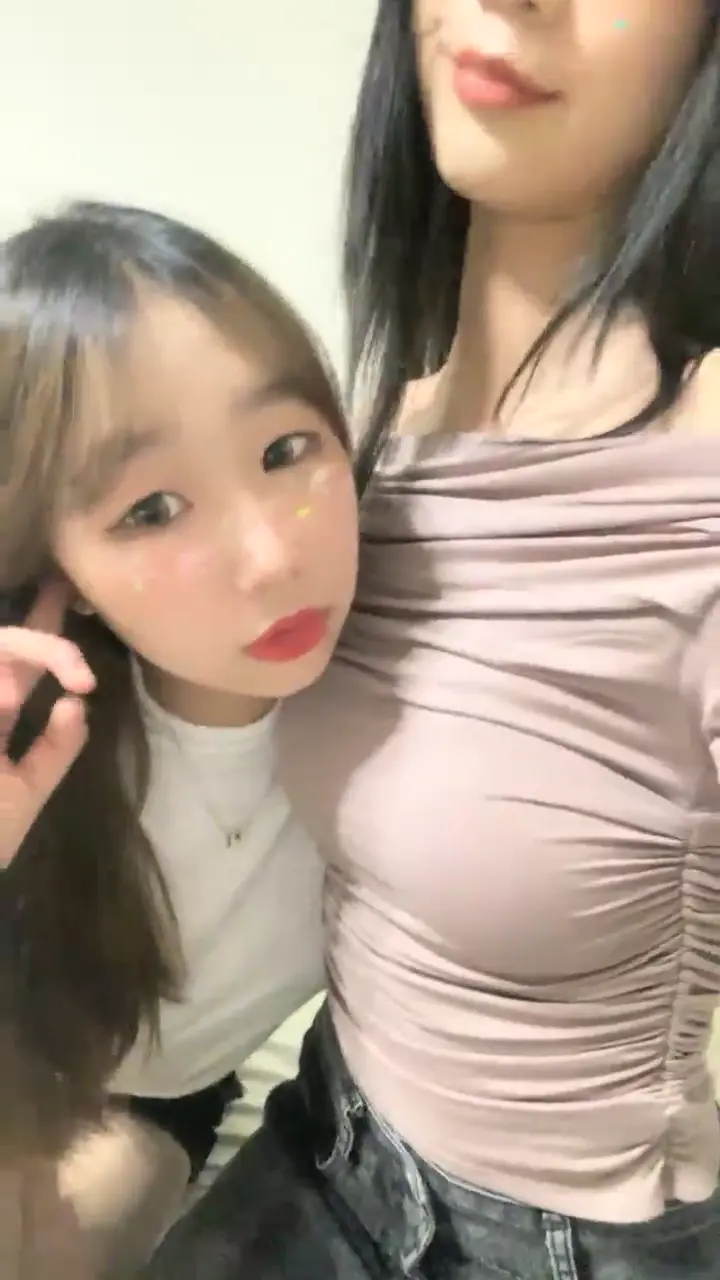 #泡泡小椰 4P啪啪