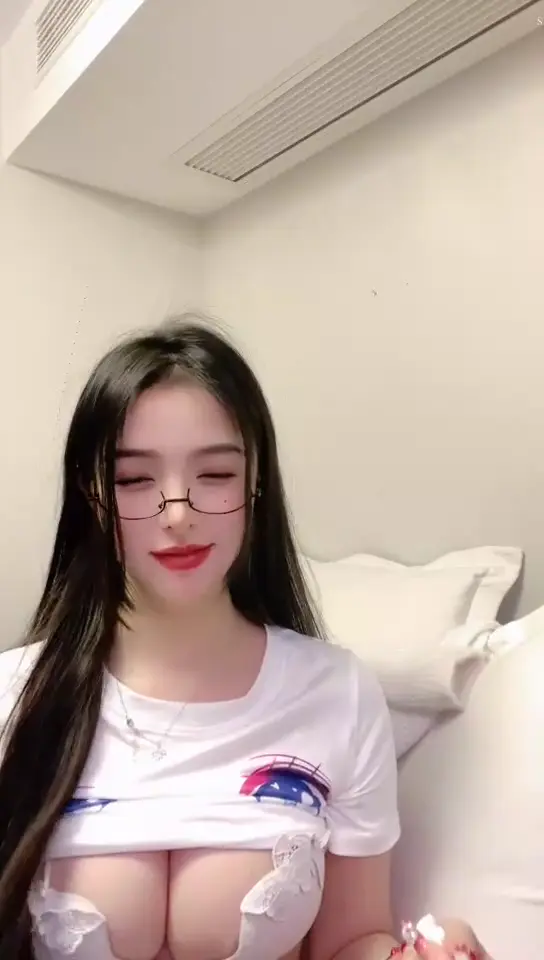 #阿奈奈  这么美也下海~裸舞揉穴特写