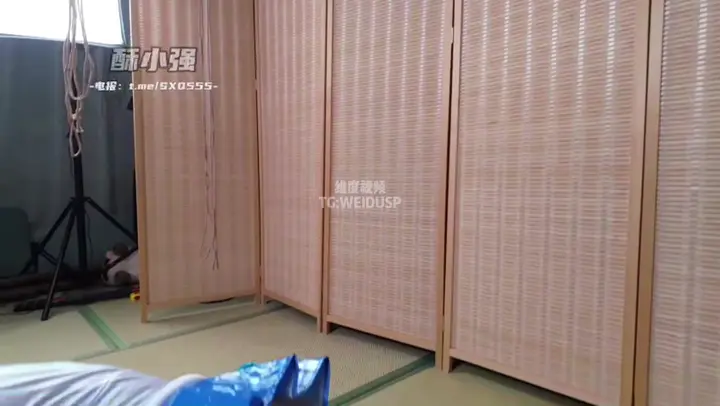-【丝足狂喜】推特28万粉丝国产原创丝袜足交博主「酥小强」付费私拍 线下专约素人模特足交抚摸调情