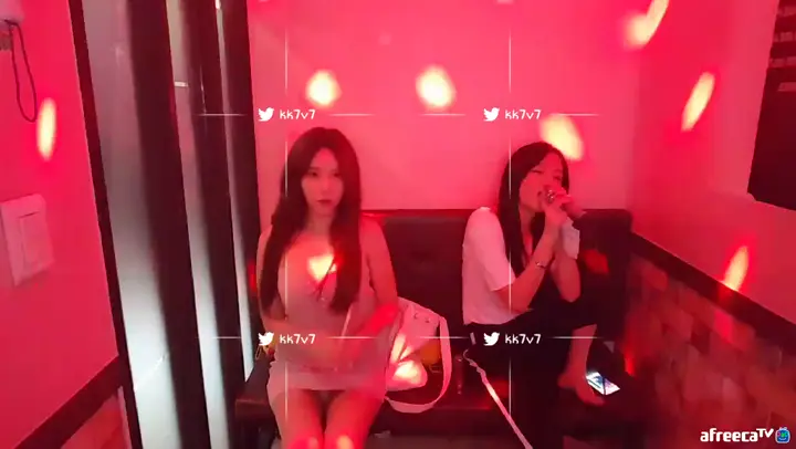 【韓國AfreecaTV直播走光閃現錄屏】