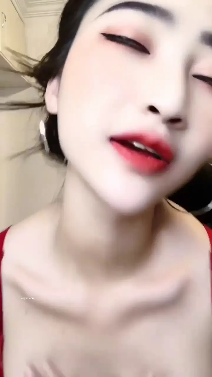 #小師妹【快手福利】人氣極品性感網紅 小師妹 內衣騷舞誘惑福利合集！【11V120MB】