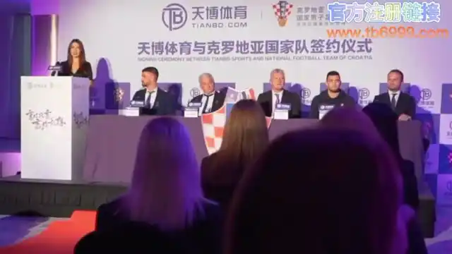 爆操极品反差萝莉,喷水打湿床单