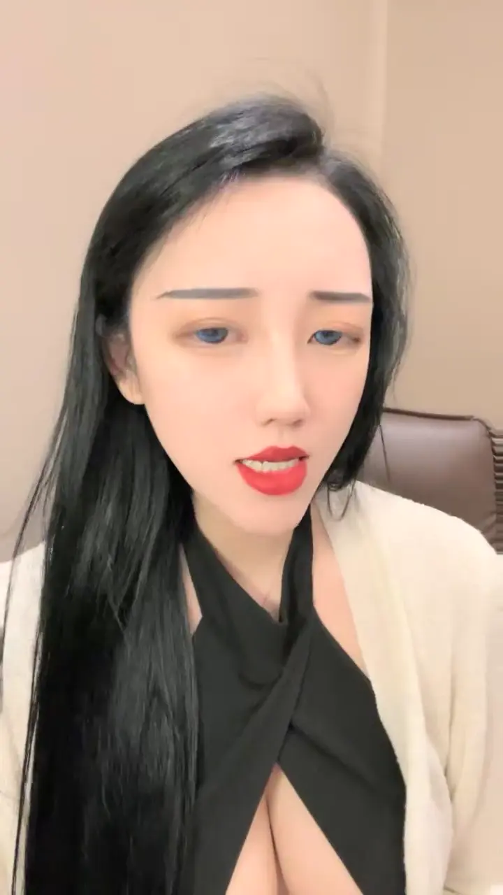#178小寶貝  G奶女神放飛自我~3個男模摳逼~無套啪啪⠀