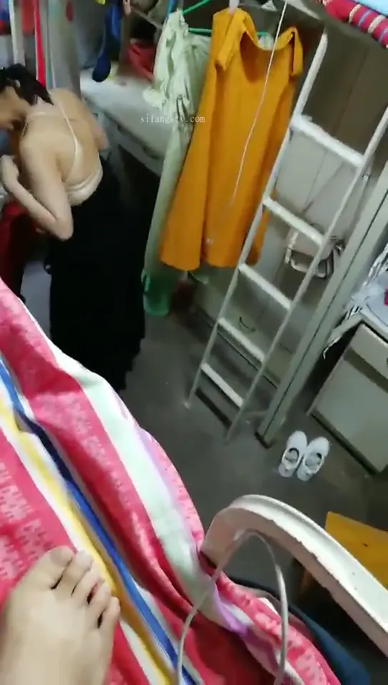 大学生宿舍