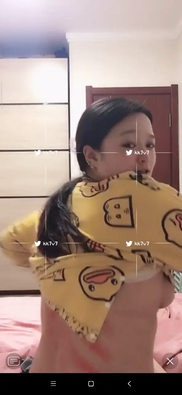 #闪现【直播走光闪现录屏】