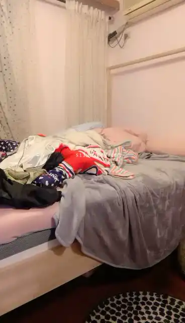 新人！御姐 超级迷人~淫荡美少妇~自慰喷水！双腿都在颤抖 脑残老公