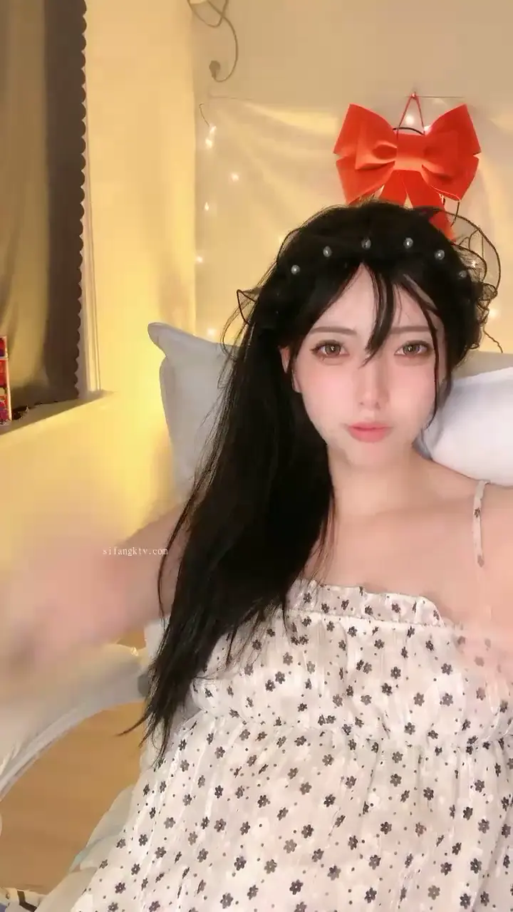 [资源详情] 女神回来了！美到炸裂~【Alice】天然白虎~看的鸡儿直喷火